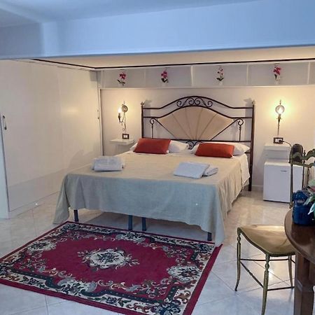 Beb Boreale Hotel Naples Luaran gambar